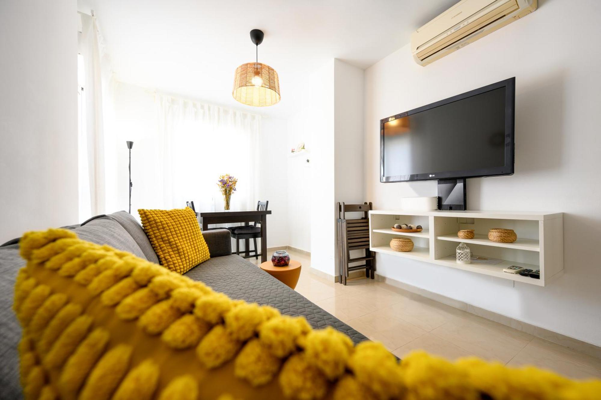 Wonderful Malagueta Pompidou Apartament Malaga